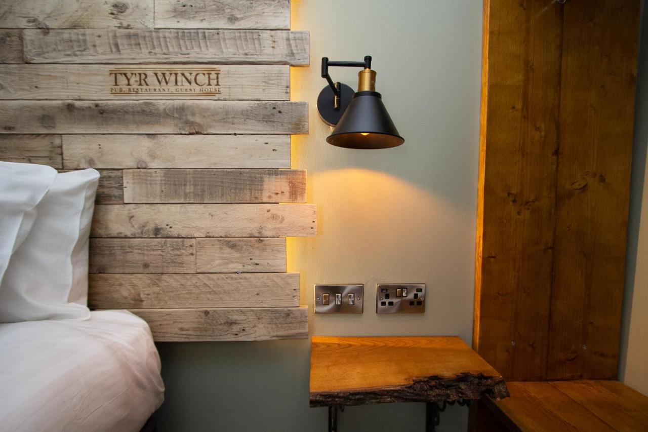 Tyr Winch Hotel Cardiff Kültér fotó