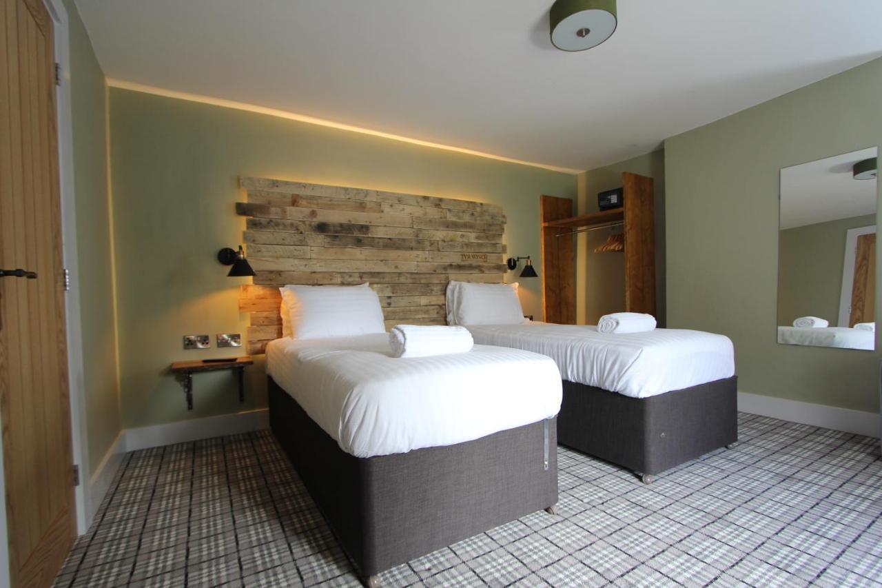 Tyr Winch Hotel Cardiff Kültér fotó