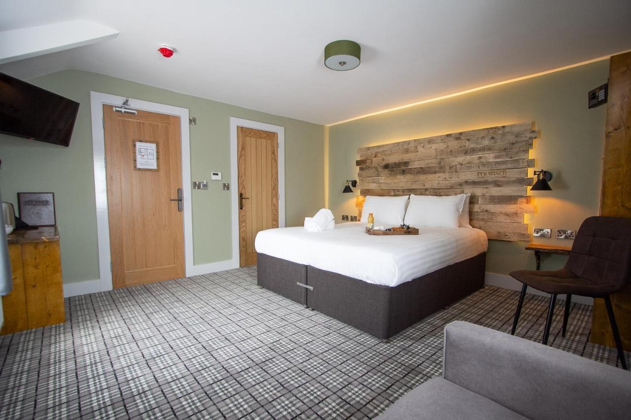 Tyr Winch Hotel Cardiff Kültér fotó