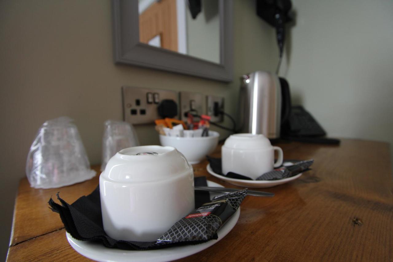 Tyr Winch Hotel Cardiff Kültér fotó